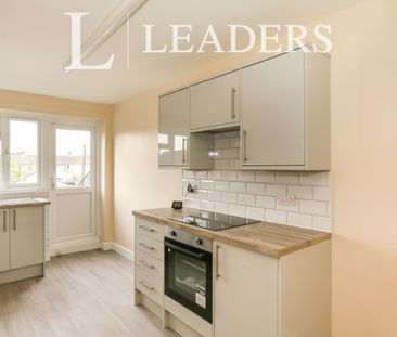 2 bedroom maisonette to rent Ashley Road, Parkstone, Poole, BH14 - Photo 5