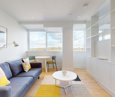 Studio to rent - Photo 1