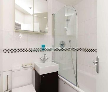Carlisle Close, Kingston Upon Thames, KT2 - Photo 1