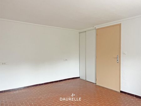 Location Appartement 2 pièces 35m² NOVES 13550 - Photo 5