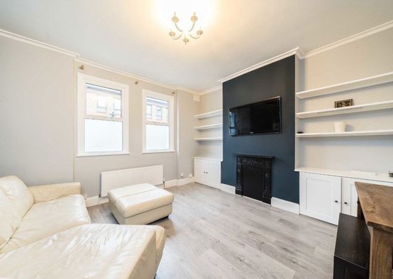 Garratt Terrace, SW17 0QE, London - Photo 1