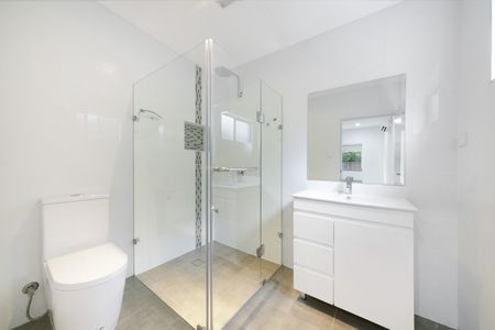 Stunning Two bedroom Granny Flat with Additional Recreation/storage Room, Air Conditioning and Two Bathrooms! - Photo 4