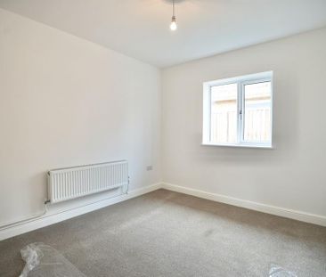 3 bedroom detached bungalow to rent - Photo 6