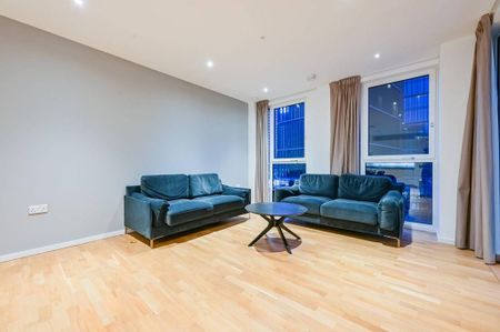 3 bedroom flat to rent - Photo 2