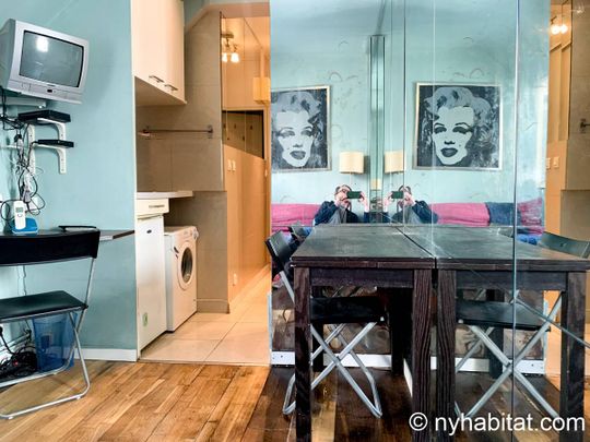 Logement à Paris, Location meublée - Photo 1