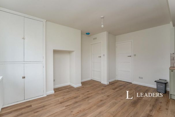 3 bedroom bungalow to rent - Photo 1