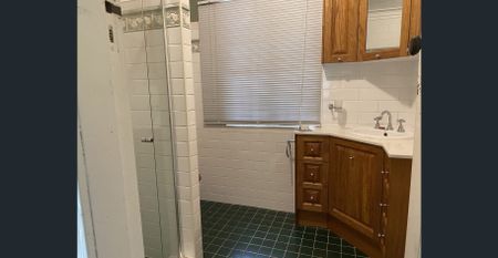 Incredible 3-Bedroom Home - Photo 4