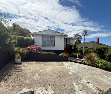 Sunny, Spacious & Ready for You to Move In - Photo 2