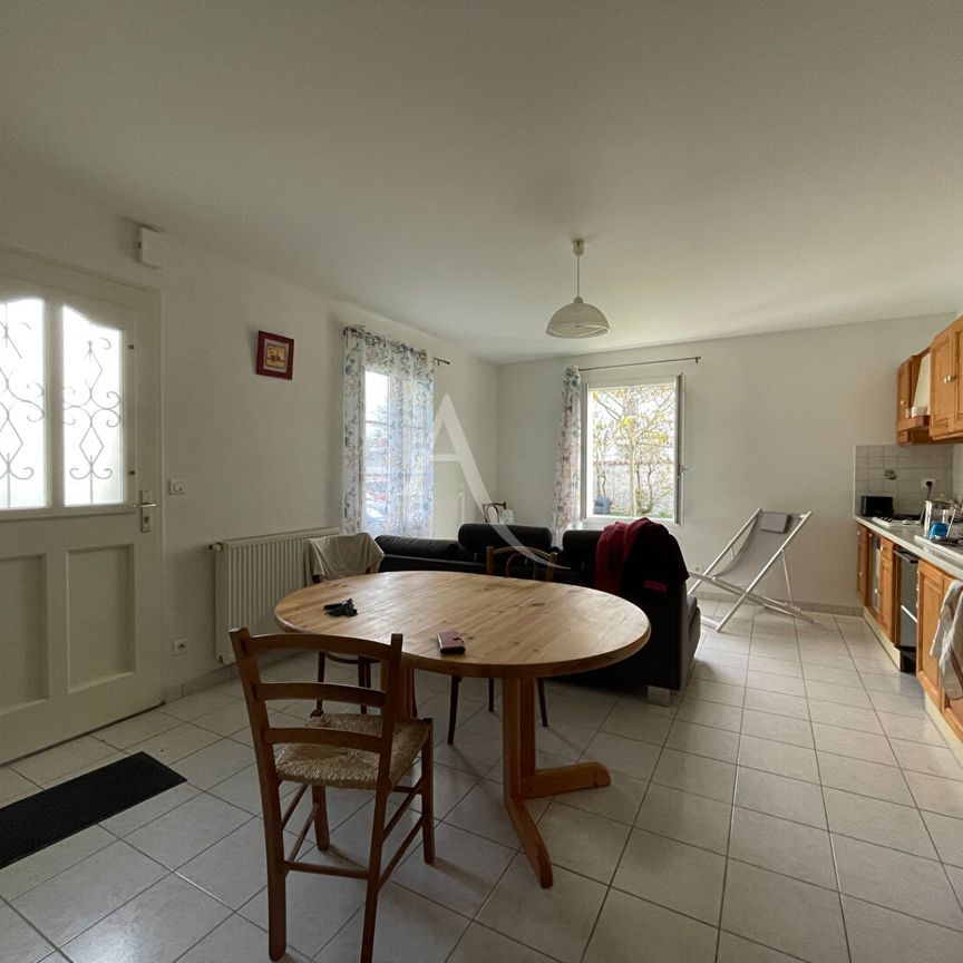 Location maison 3 pièces, 68.00m², Saintes - Photo 1