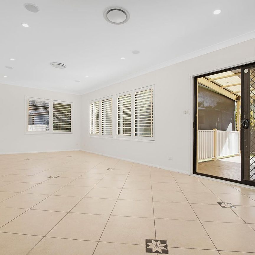 Family home with north-facing garden - Photo 1