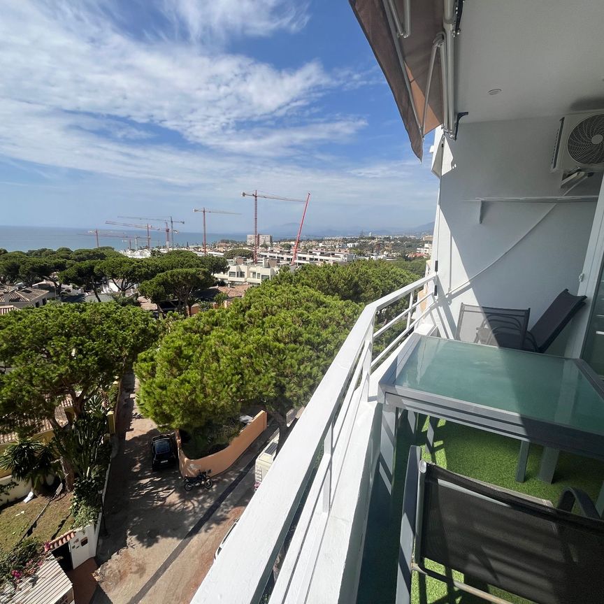 Apartamento de alquiler en Avenida Playas Andaluzas, 53, Las Chapas - Alicate Playa - Photo 1