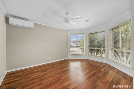 Spacious three bedroom home in quiet and convenient location - Photo 3