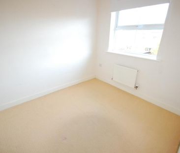 3 bedroom detached house to rent - Photo 3