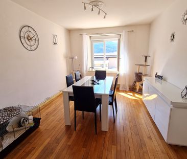 Location Appartement 3 pièces 82m² - Photo 2