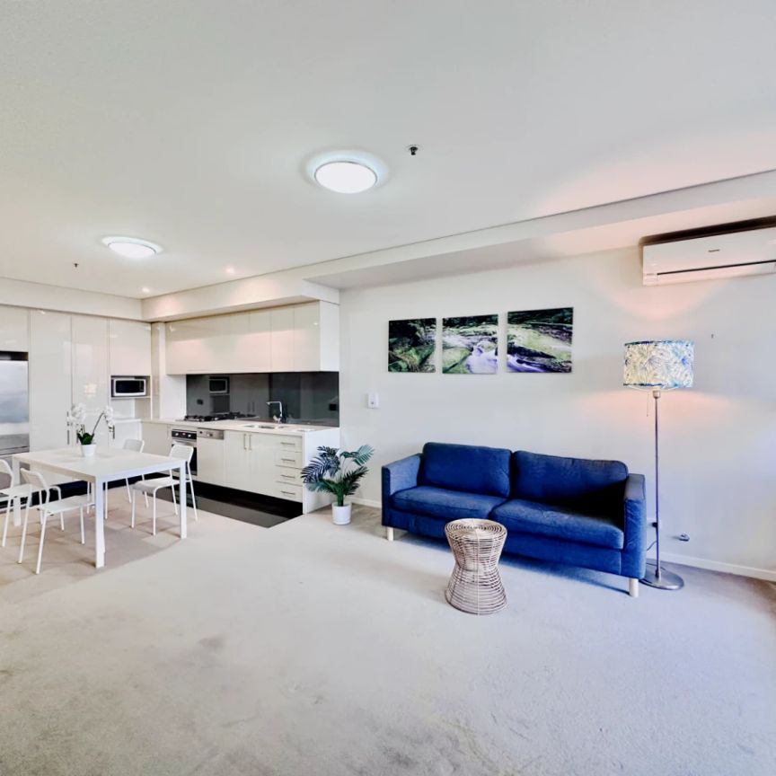 2 bed 2 bath-single room-03702 - Photo 1