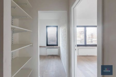 Instapklare eigendom met tuin te Mariakerke - Foto 2