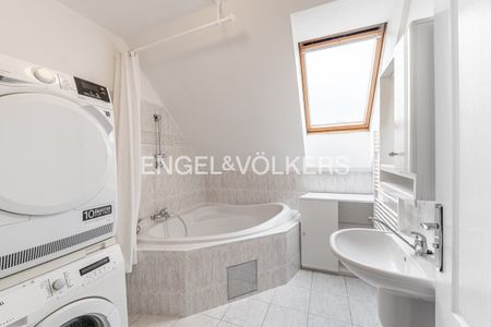 Pronájem rodinného domu 251 m², K vinicím 651, Praha - Фото 5