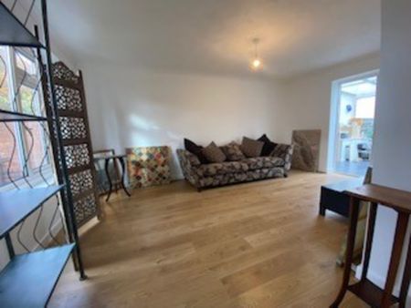 2 bed apartment to rent in Mincinglake Road, EX4 - Photo 2