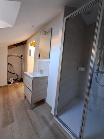 Location Appartement 1 pièce 24m² LE CREUSOT 71200 - Photo 4