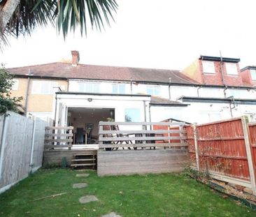 The Ridgeway, Acton Town, W3 - Photo 4