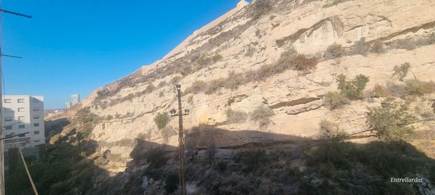 Apartamento de alquiler en Calle de la Virgen del Socorro, 10, Raval Roig - Virgen del Socorro - Photo 1