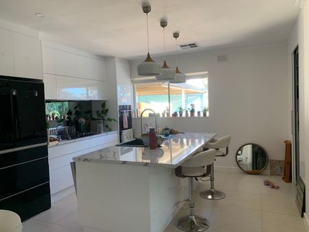 West Beach - Photo 3