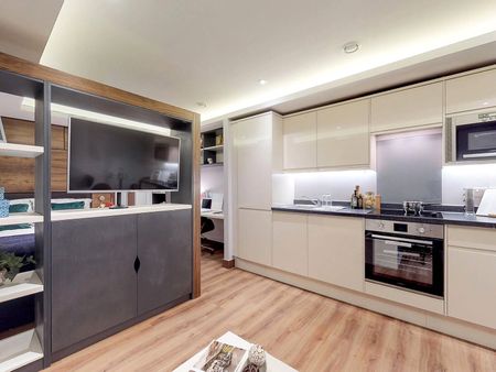 Apt 23, Oasis Residence - Photo 3