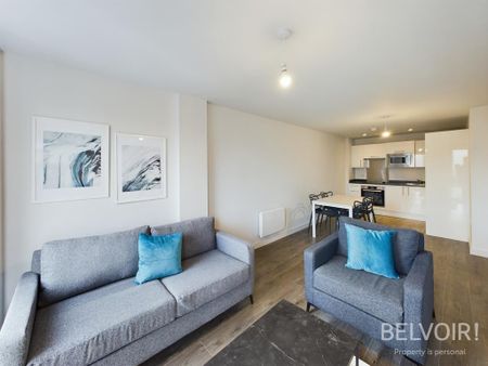 2 bedroom flat to rent - Photo 2