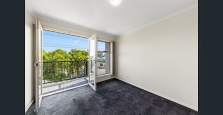 Modern Comfort Meets Convenience at 36B Dwyer Rd, Oaklands Park. - Photo 4