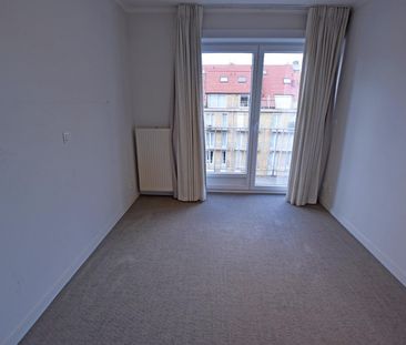 Ongemeubeld appartement met 2 slaapkamers op de Lippenslaan - Foto 1