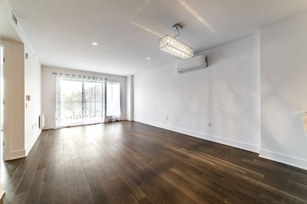 Condo for rent, Pointe-Claire - Photo 1