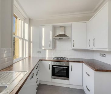 3 bedroom flat to rent - Photo 6