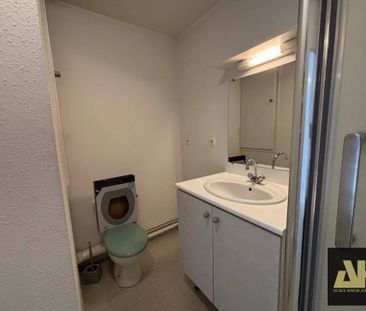 SAINT MARC - T1bis - PARKING PRIVE - Photo 6