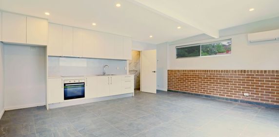 Bright & Modern Studio in a Super Convenient Carlingford Location! - Photo 2