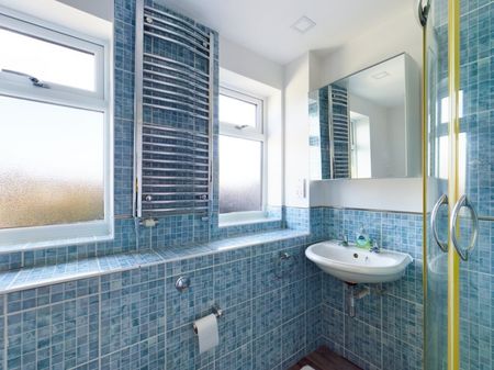 Walk Mill Lane, Kingswood, Wotton-Under-Edge , Glos, GL12 - Photo 4