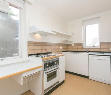 15/43 Rockley Road, South Yarra VIC 3141 - Apartment For Rent | Domain - Photo 2