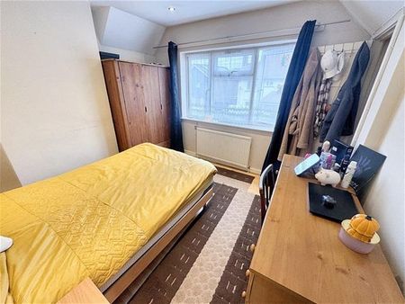 4 bedroom house to rent - Photo 3