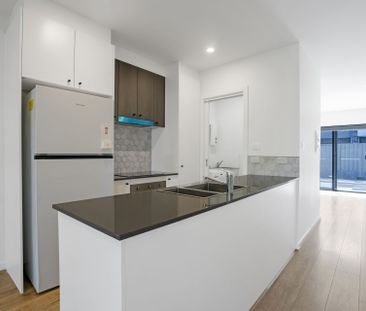 Home feeling Townhouse at Wish - Comes with White Goods - Photo 6