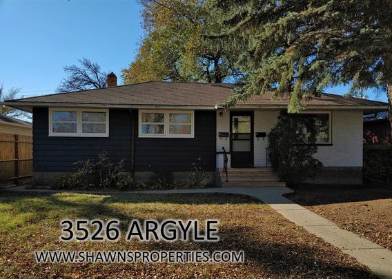 3526 Argyle Rd, Regina - Photo 1
