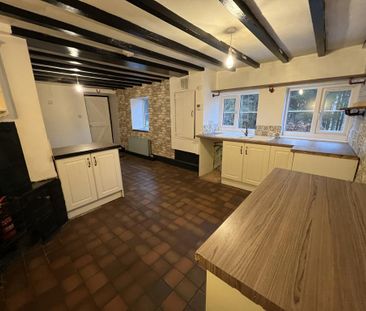 4 bedroom house to rent - Photo 2