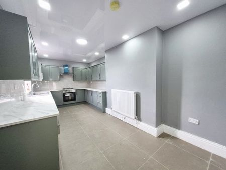 Edgeware road, BB2 - Photo 3