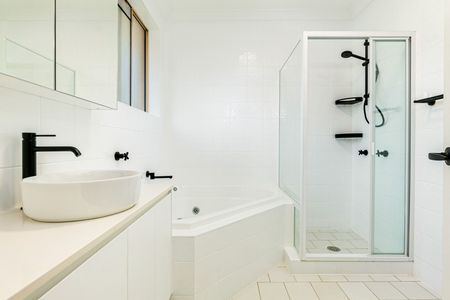 Stylishly Updated North Facing Oversized Two Bedroom, Two Bathroom Apartment! - Photo 2