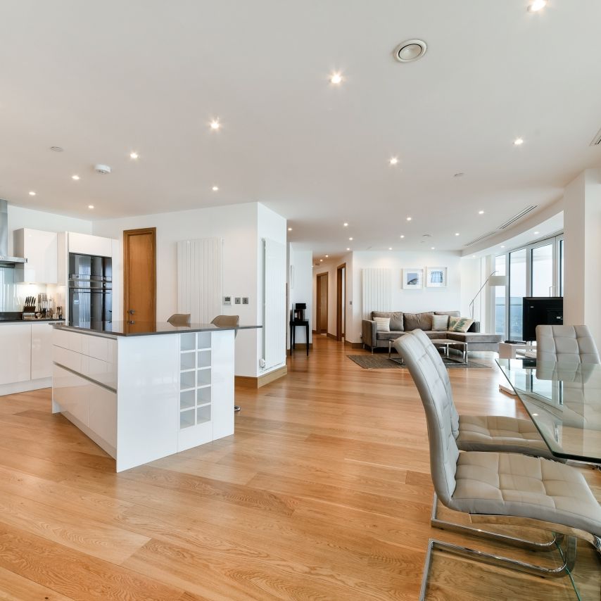 3 bedroom apartment to rent - Photo 1