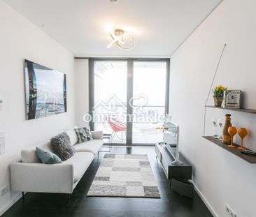 Möbliert!!! Atemberaubender Ausblick im 42. Stock! - Foto 1