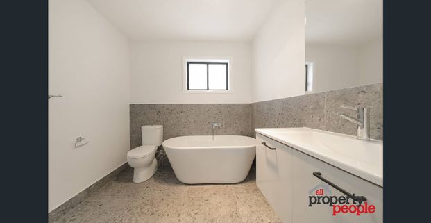 Brand New Family Home! - Photo 1