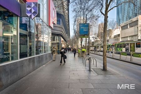 2105/327 La Trobe Street, Melbourne - Photo 2