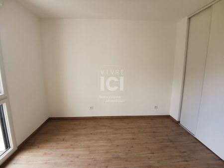 Appartement T2 de 43.13 m² avec balcon + stationnement - Centre ville TREILLIERES - Photo 5
