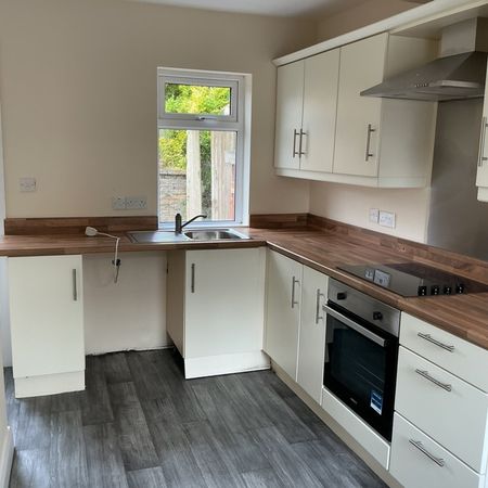 121 Seaview Drive, Belfast, BT15 3ND - Photo 2