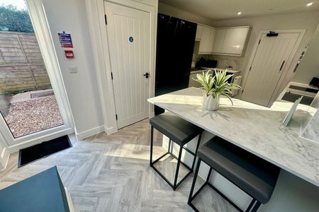 Bonham Road - Photo 5