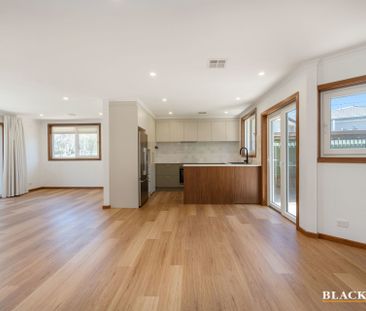 308 Southern Cross Drive, Macgregor ACT 2615 - House For Rent | Domain - Photo 6